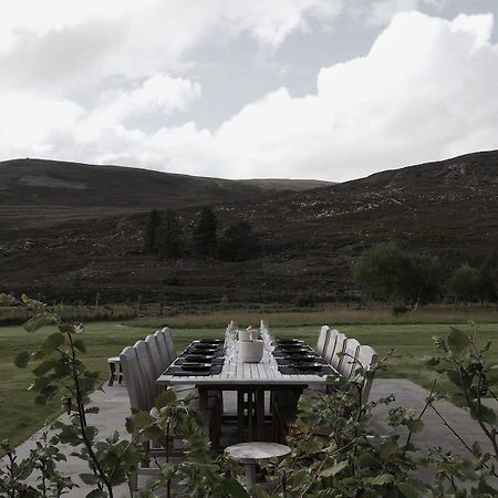 Huswell - Gairnshiel Lodge - Unique & Exclusive Lodge Next To The Castle Ballater Kültér fotó